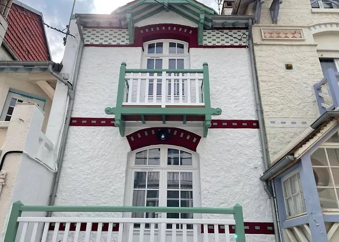 LE CHAT BOTTE / Superbe maison de ville au cœur du Touquet!