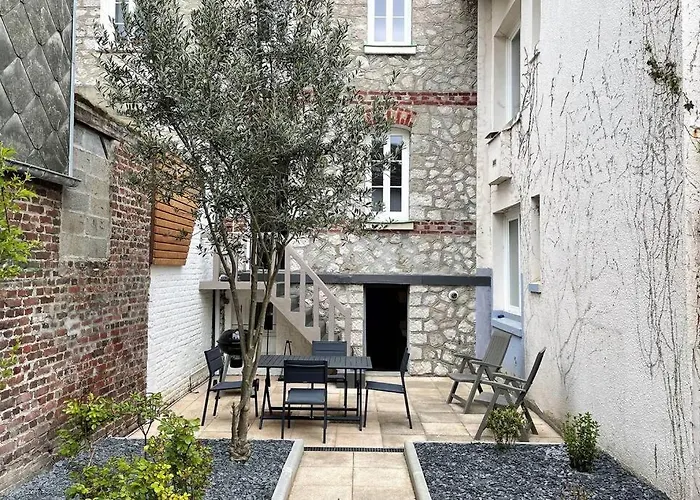 LE CHAT BOTTE / Superbe maison de ville au cœur du Touquet!