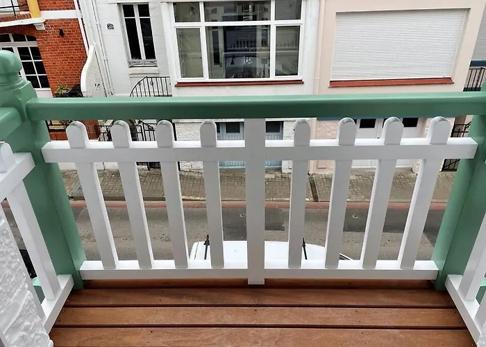 LE CHAT BOTTE / Superbe maison de ville au cœur du Touquet!